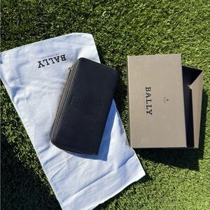 Bally Black Leather Zip Wallet